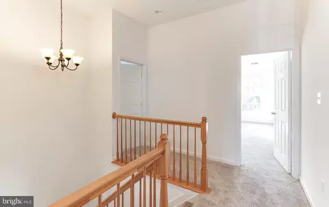 Entry Way - 5553 Hobsons Choice Loop, Manassas, VA 20112 photo 2 of 4