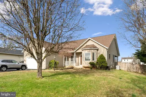 13409 Marumsco Dr, Woodbridge, VA 22191