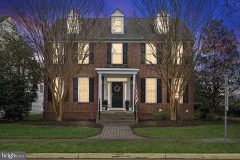 6754 Stapleton Pl, Gainesville, VA 20155