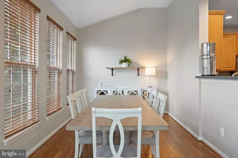 6754 Stapleton Pl, Gainesville, VA 20155 photo 13