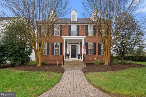 6754 Stapleton Pl, Gainesville, VA 20155 photo 2