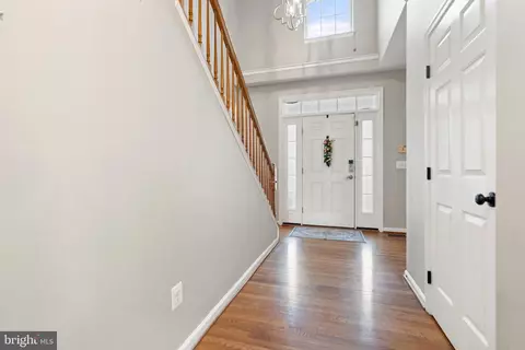 6754 Stapleton Pl, Gainesville, VA 20155 photo 6