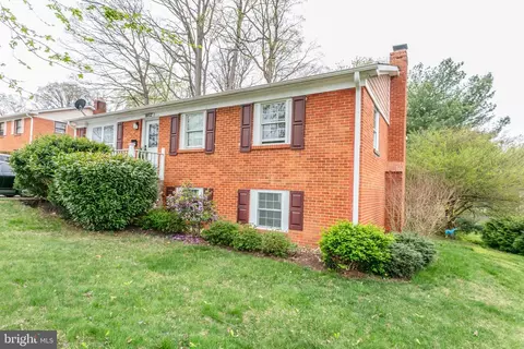 14612 Anderson St, Woodbridge, VA 22193