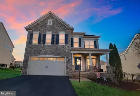 2209 Turnbuckle Ln, Woodbridge, VA 22191