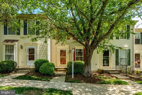 1857 Tiger Lily Cir, Woodbridge, VA 22192