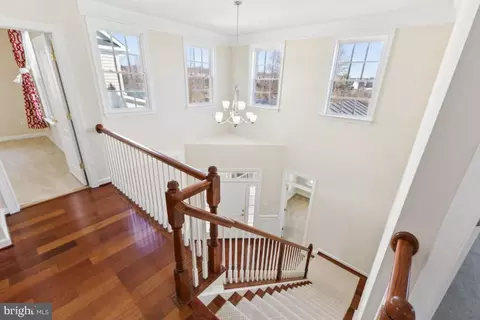 Entry Way - 10918 Clara Barton Dr, Bristow, VA 20136 photo 5 of 7
