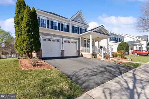 Exterior - 10918 Clara Barton Dr, Bristow, VA 20136 photo 3 of 6