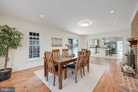 Dining - 10001 Silver Fox Trl, Manassas, VA 20111 photo 1 of 4