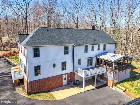 Exterior - 10001 Silver Fox Trl, Manassas, VA 20111 photo 5 of 15