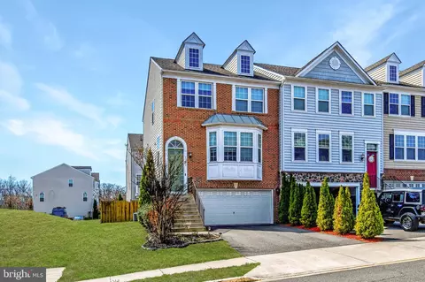 1761 Swinksville Ct, Woodbridge, VA 22191