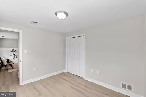 Other - 19005 Red Oak Ln, Triangle, VA 22172 photo 7 of 14