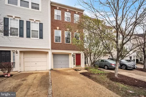12513 Heykens Ln, Bristow, VA 20136