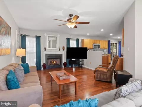 3273 Mountain Laurel Loop, Dumfries, VA 22026 photo 17