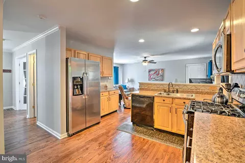 3273 Mountain Laurel Loop, Dumfries, VA 22026 photo 6