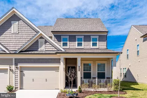 16082 Calla Lily Ln, Haymarket, VA 20169