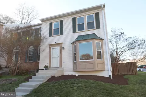 12842 Misty Ln, Woodbridge, VA 22192