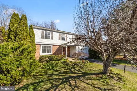 3236 Bethel Church Dr, Woodbridge, VA 22192