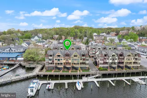 254 Gaslight Landing Ct, Occoquan, VA 22125