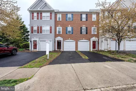 13530 Grouserun Ln, Bristow, VA 20136