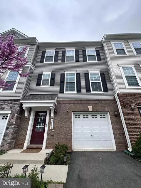 8676 Underhill Ln, Manassas, VA 20112