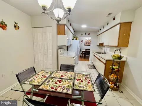Dining - 7552 Emerald Dr, Manassas, VA 20109 photo 3 of 3