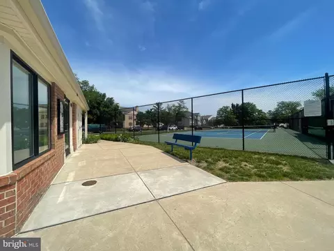 Exterior - 7552 Emerald Dr, Manassas, VA 20109 photo 6 of 6
