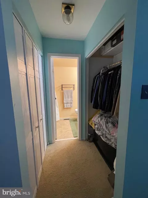 Entry Way - 7552 Emerald Dr, Manassas, VA 20109 photo 5 of 5