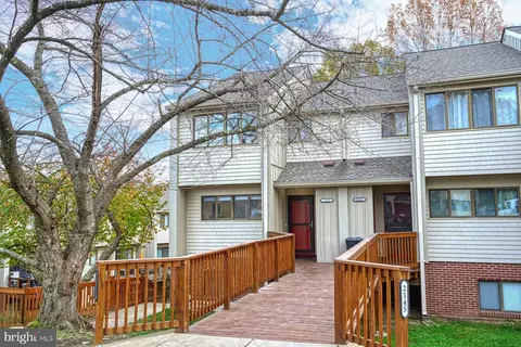 2143 Gunsmith Ter, Woodbridge, VA 22191