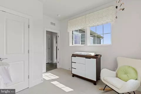 Entry Way - 18017 Marsh Pine Rd, Dumfries, VA 22026 photo 10 of 15