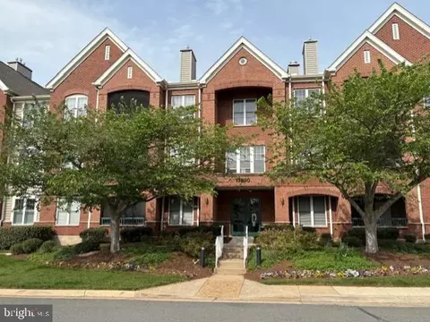 13890 Chelmsford Dr #313, Gainesville, VA 20155