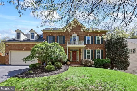 16475 Hayes Ln, Woodbridge, VA 22191