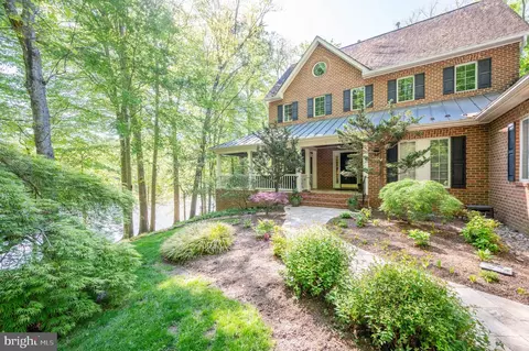 6031 Lady Slipper Ln, Manassas, VA 20111