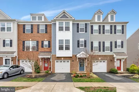 8487 Craggan Ln, Manassas, VA 20109