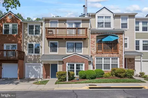 12593 Kempston Ln #14, Woodbridge, VA 22192