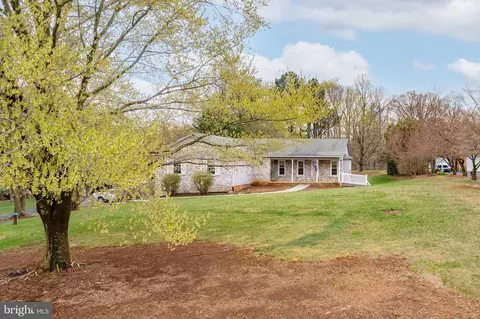 14055 Timothy Dr, Gainesville, VA 20155