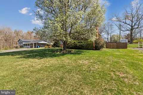 Exterior - 11609 Smithfield Rd, Manassas, VA 20112 photo 3 of 3