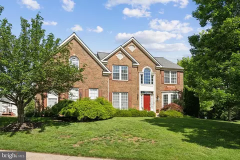 14216 Sharpshinned Dr, Gainesville, VA 20155