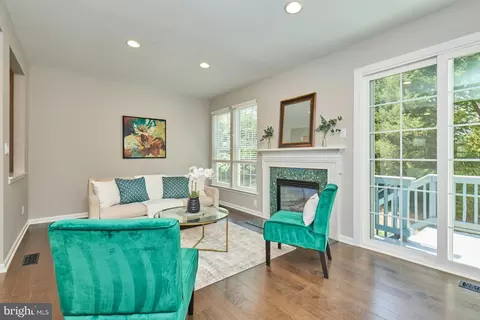 6986 Manahoac Pl, Gainesville, VA 20155 photo 15