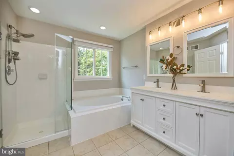 6986 Manahoac Pl, Gainesville, VA 20155 photo 24