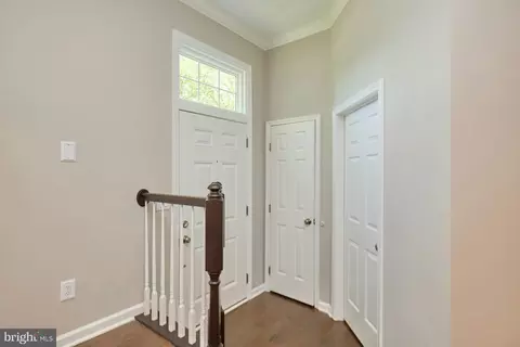 6986 Manahoac Pl, Gainesville, VA 20155 photo 4