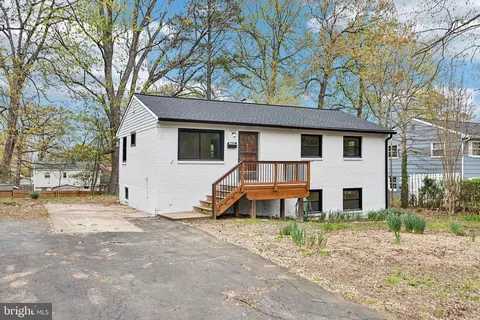1506 Maryland Ave, Woodbridge, VA 22191