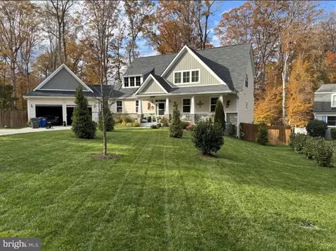 Exterior - 3229 Riverview Dr, Triangle, VA 22172 photo 22 of 30