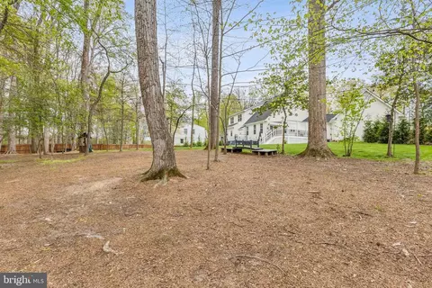 Exterior - 3229 Riverview Dr, Triangle, VA 22172 photo 11 of 30