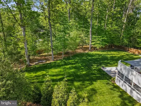 Exterior - 3229 Riverview Dr, Triangle, VA 22172 photo 28 of 30
