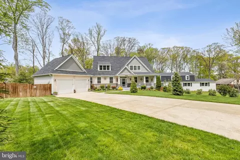 Exterior - 3229 Riverview Dr, Triangle, VA 22172 photo 15 of 30
