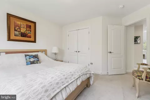 Bedroom - 3229 Riverview Dr, Triangle, VA 22172 photo 9 of 13