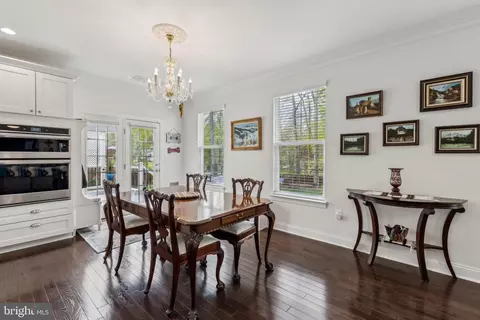 Dining - 3229 Riverview Dr, Triangle, VA 22172 photo 2 of 2