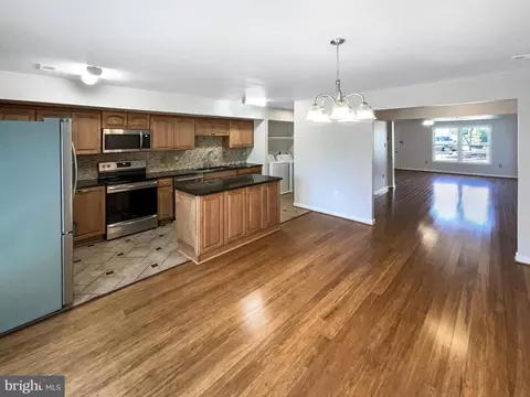 Other - 3810 Port Hope Pt, Triangle, VA 22172 photo 1 of 4