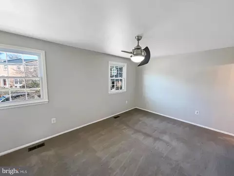 Bedroom - 3810 Port Hope Pt, Triangle, VA 22172 photo 6 of 8