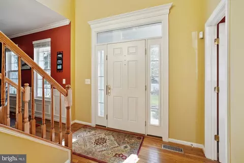 9251 Lost Fields Ct, Bristow, VA 20136 photo 4